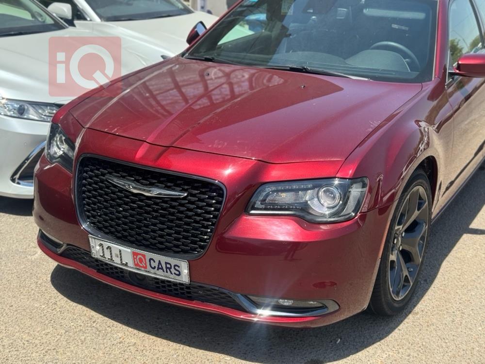 كرايسلر 300